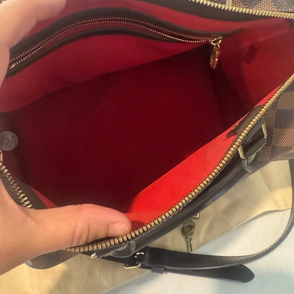 Louis Vuitton Speedy Crossbody - Picture 4 of 5